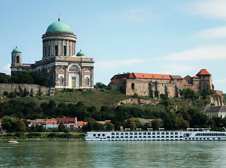 Miesto Pevnosti Džigerdelen Parkan, Slovakia